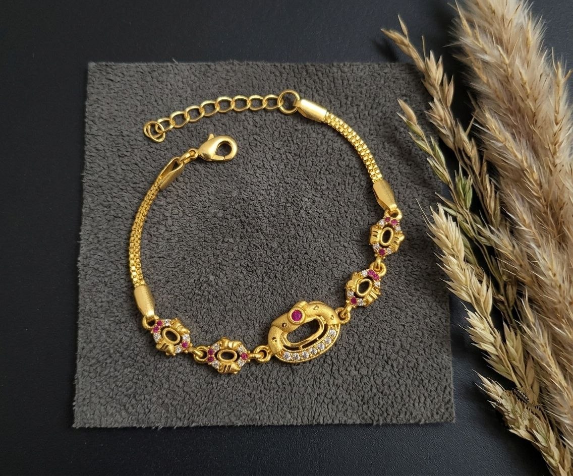 Gold Plated CZ Diamond Adjustable Chain Bracelet for Women | Dabi Peking Fashion Bracelet | B-70